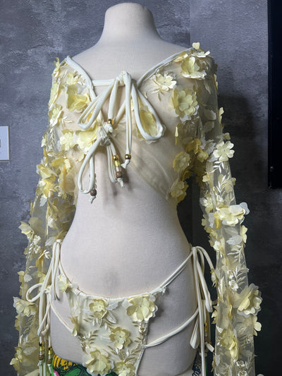 Long sleeve Shiéc. Flower lace Bikini Set