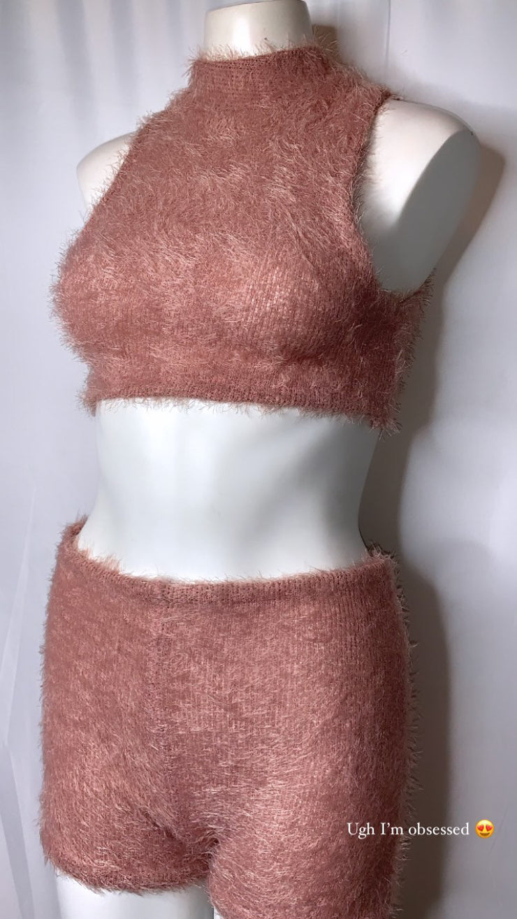 SHIÉC. Furry cropped top
